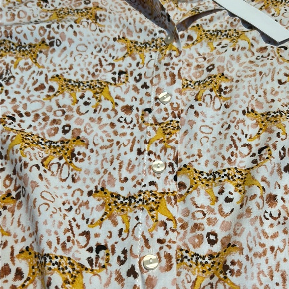 Leopard Print Button-Up Tie Front Blouse NWT - Picture 8 of 10
